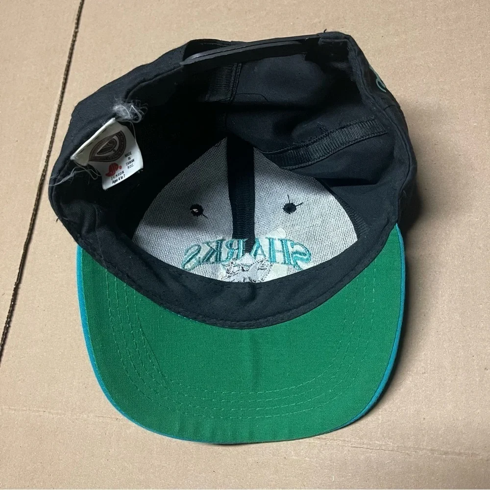 Vintage 1990s San Jose Sharks Juniors Snapback Hat Cap By Signature NHL Black